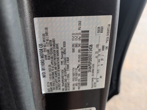 Used 2015 Ford Fusion Energi SE FWD image 32