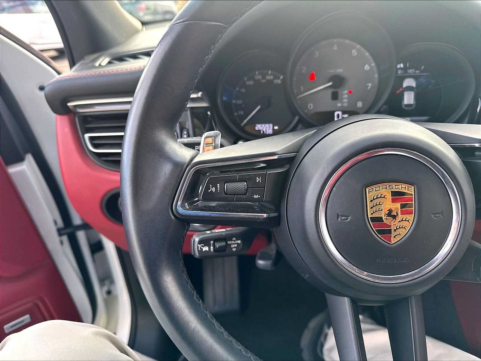 Used 2022 Porsche Macan S AWD/4WD image 19