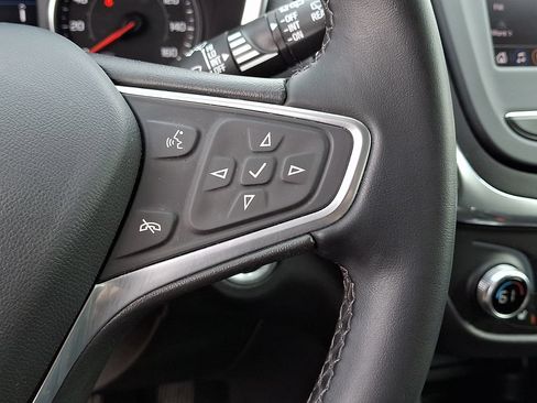 Used 2023 Chevrolet Equinox LT FWD image 21