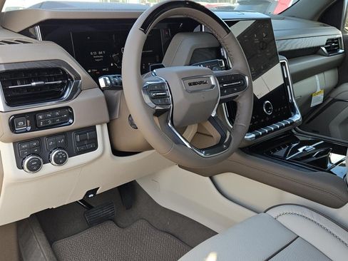 New 2026 GMC Yukon Denali w/ Denali Reserve Package AWD/4WD image 20