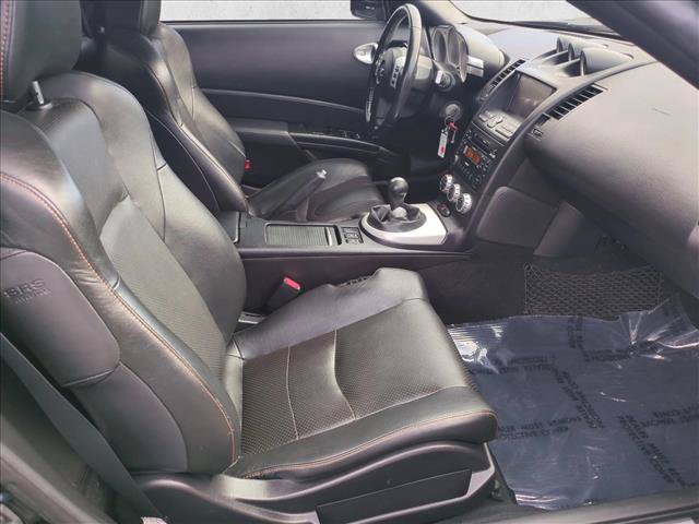Used 2006 Nissan 350Z Touring RWD image 19