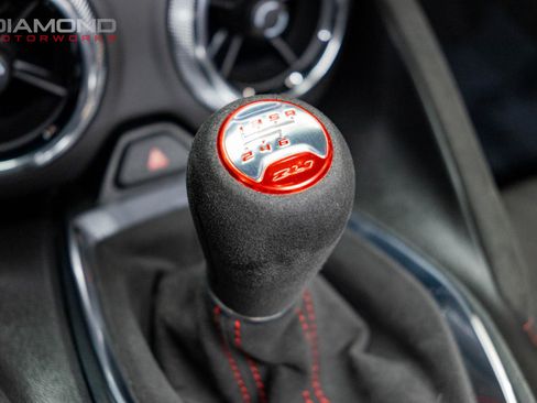 Used 2022 Chevrolet Camaro ZL1 RWD image 88