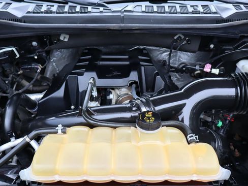 Used 2015 Ford F150 XL w/ Equipment Group 101A Mid AWD/4WD image 39