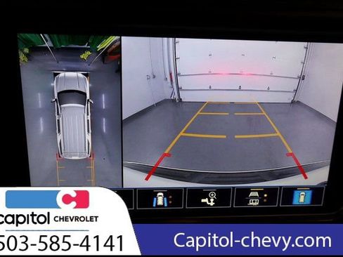 Used 2021 GMC Yukon Denali w/ Denali Premium Package image 29