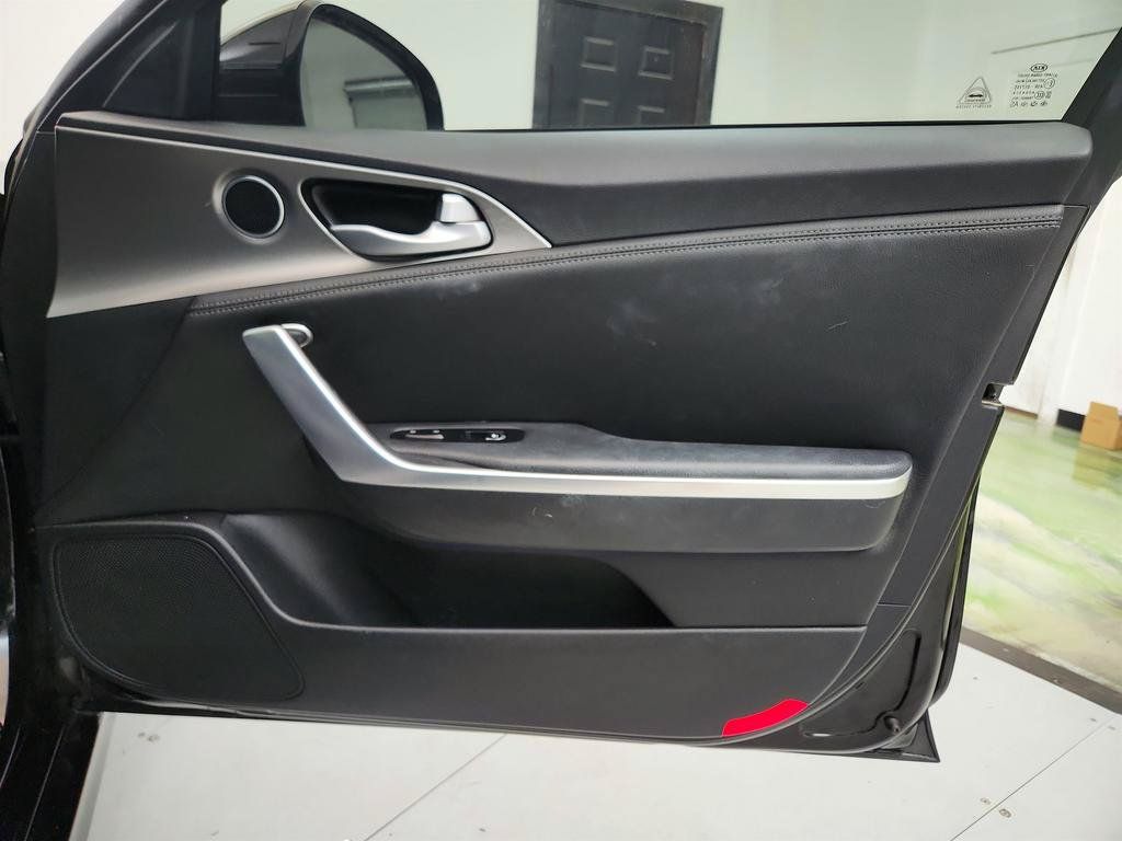 Used 2020 Kia Stinger GT RWD image 26