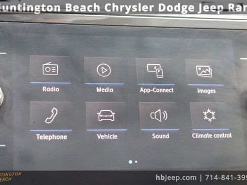 Used 2019 Volkswagen Tiguan SE w/ Panoramic Sunroof Package image 21