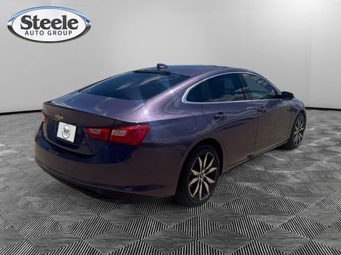 Used 2017 Chevrolet Malibu LT w/ Leather Package image 5