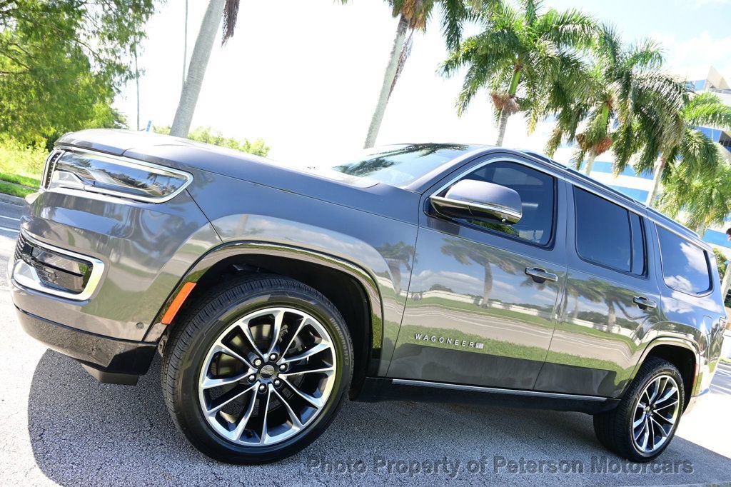 Used 2022 Jeep Wagoneer Series III w/ Premium Group I RWD image 9