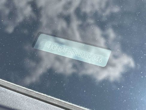 Used 2024 Mercedes-Benz GLE 350 4MATIC image 49