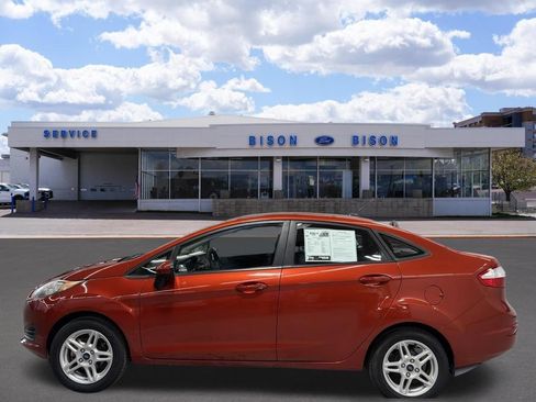 Used 2018 Ford Fiesta SE FWD image 6