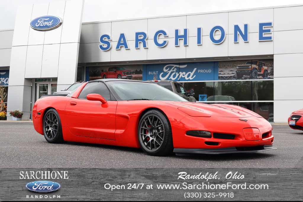 Used 2001 Chevrolet Corvette Coupe RWD image 1