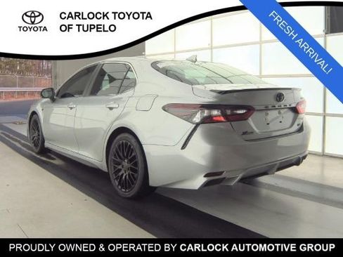 Used 2023 Toyota Camry SE image 5