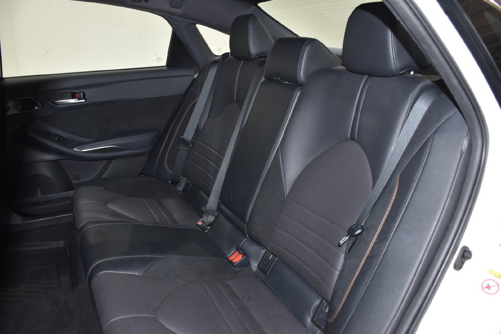 Used 2019 Toyota Avalon XSE w/ All Weather Liner Package FWD image 29