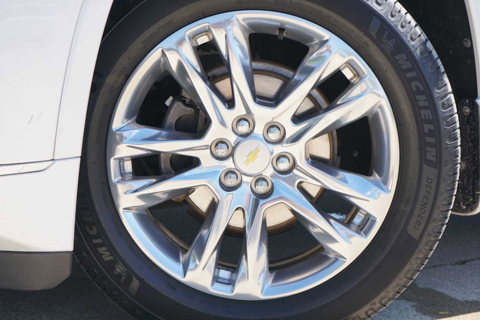 Used 2018 Chevrolet Traverse High Country w/ LPO, Cargo Package AWD/4WD image 2