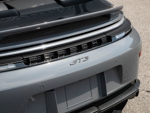 Certified 2026 Porsche 911 GT3 w/ Weissach Package RWD image 30