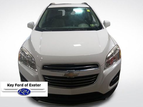Used 2015 Chevrolet Trax LT w/ LT Sun and Sound Package image 4