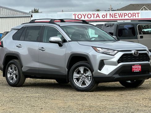 New 2025 Toyota RAV4 XLE w/ Convenience Package image 2