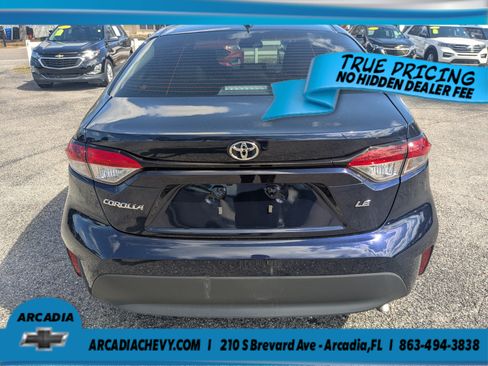 Used 2025 Toyota Corolla LE FWD image 5