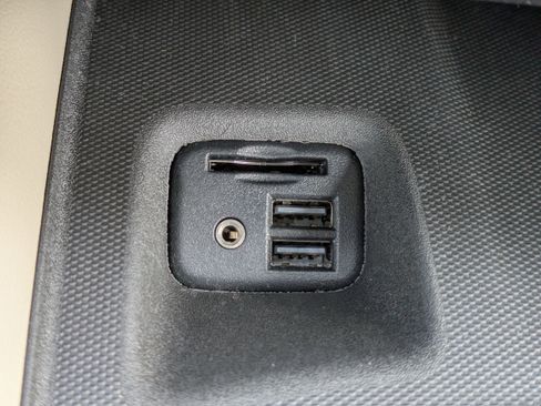 Used 2021 Buick Enclave Essence FWD image 29
