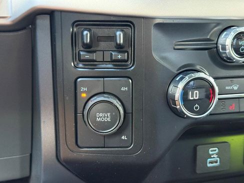 Certified 2021 Ford F150 XLT w/ Equipment Group 302A High image 23