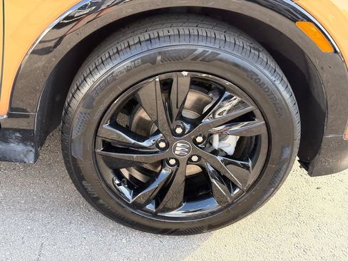 Used 2024 Buick Encore GX Sport Touring w/ Advanced Technology Package FWD image 20