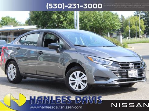 Used 2025 Nissan Versa S w/ Trunk Package FWD image 1
