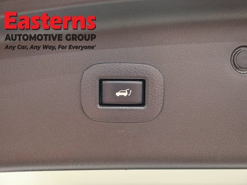 Used 2020 Nissan Armada SL w/ Premium Package AWD/4WD image 24