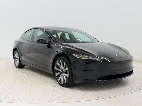 Used 2025 Tesla Model 3 Long Range AWD/4WD image 7