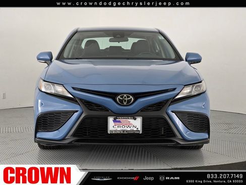 Used 2024 Toyota Camry SE FWD image 2