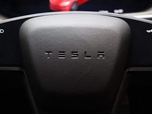 Used 2022 Tesla Model S AWD image 53