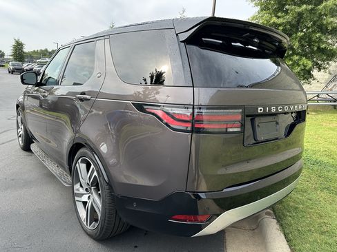 Used 2023 Land Rover Discovery Metropolitan Edition AWD/4WD image 5