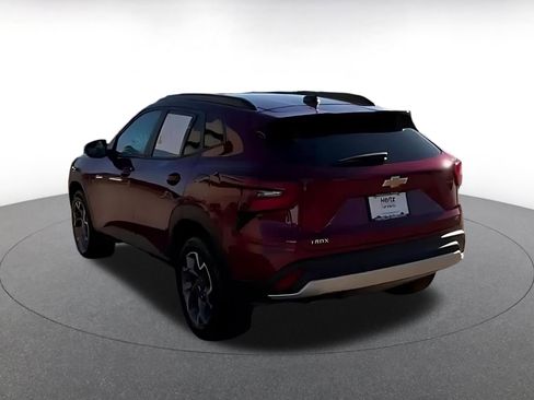 Used 2025 Chevrolet Trax LT image 15