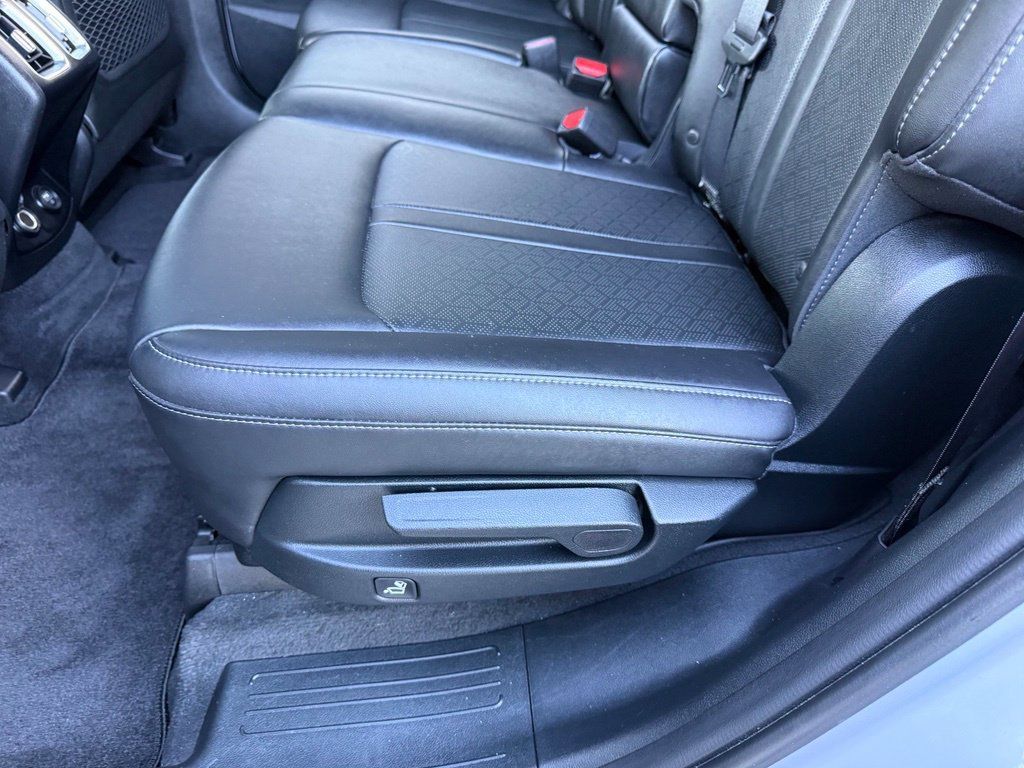 Used 2022 Kia Sorento S AWD/4WD image 37