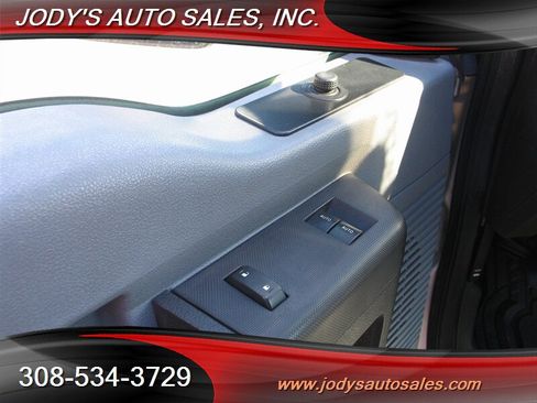 Used 2015 Ford F250 XL w/ Power Equipment Group image 2