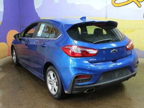 Used 2018 Chevrolet Cruze LT w/ RS Package FWD image 5