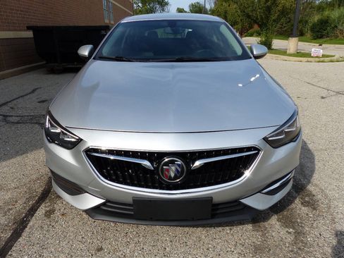 Used 2019 Buick Regal Preferred w/ Driver Confidence Package I FWD image 13