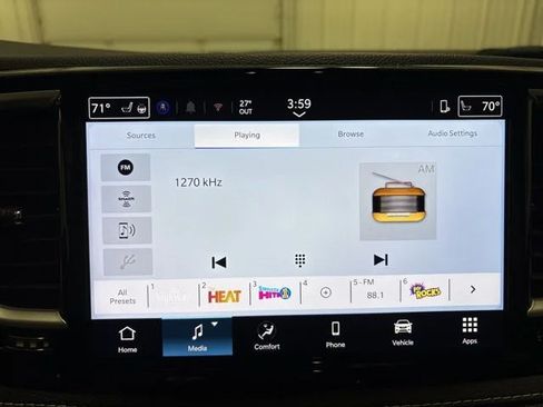 Used 2026 Chrysler Pacifica Select w/ S Appearance Package AWD/4WD image 16