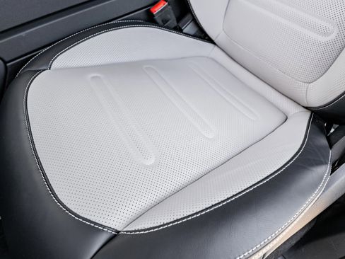 Used 2021 Mercedes-Benz G 550 image 20