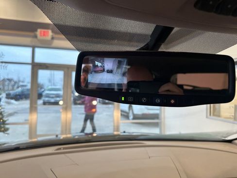 Used 2011 Chevrolet Traverse LT w/ Personal Connectivity Package image 11