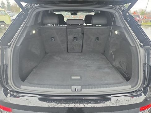 Used 2023 Audi Q4 e-tron Premium Plus w/ Premium Plus image 12