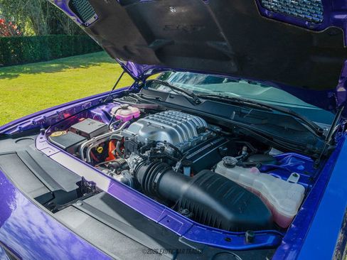 Used 2016 Dodge Challenger SRT Hellcat image 18