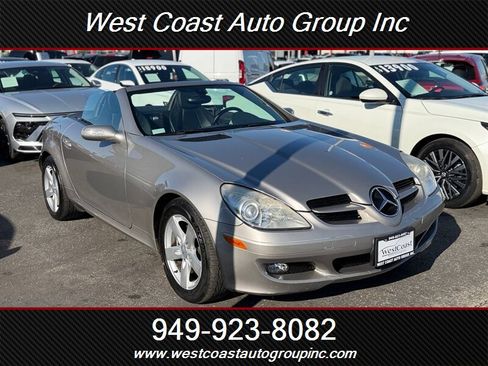 Used 2006 Mercedes-Benz SLK 280 w/ Entertainment Pkg image 3