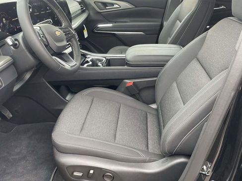 New 2026 Chevrolet Traverse LT image 12
