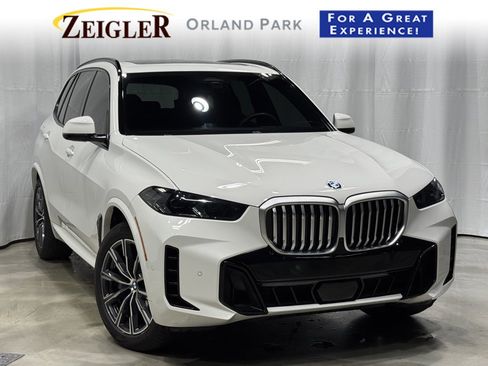 Certified 2024 BMW X5 xDrive40i w/ M Sport Package image 1