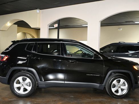 Used 2019 Jeep Compass Latitude w/ Popular Equipment Group image 52