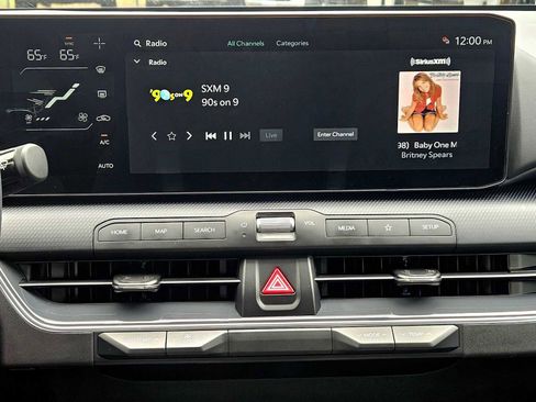 Used 2025 Kia K4 EX w/ GT-Line Premium Package FWD image 25