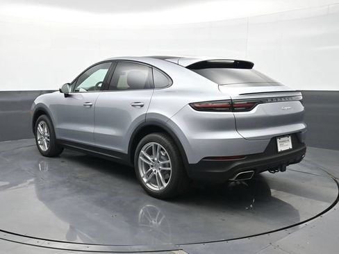 Certified 2023 Porsche Cayenne Coupe AWD/4WD image 3