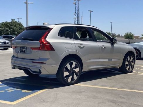 New 2025 Volvo XC60 T8 Plus image 7