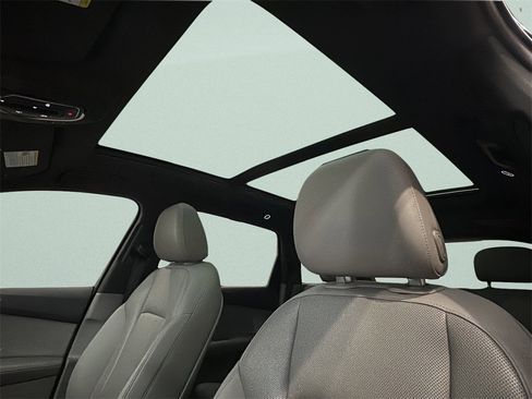 Used 2021 Audi Q7 3.0T Prestige image 8