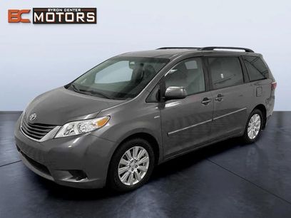 Used 2017 Toyota Sienna LE